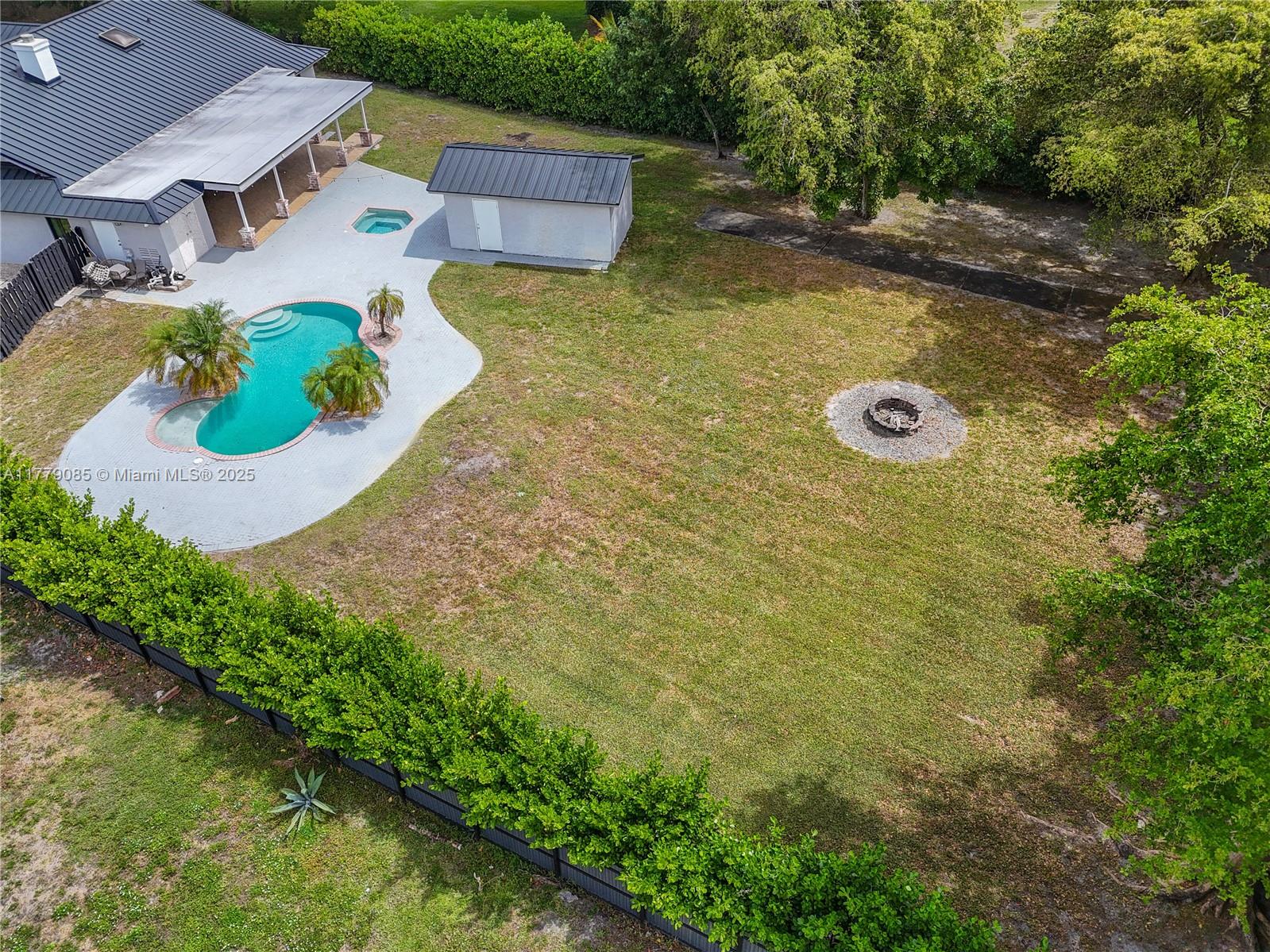 LAKE MARANATHA ESTATES - Residential