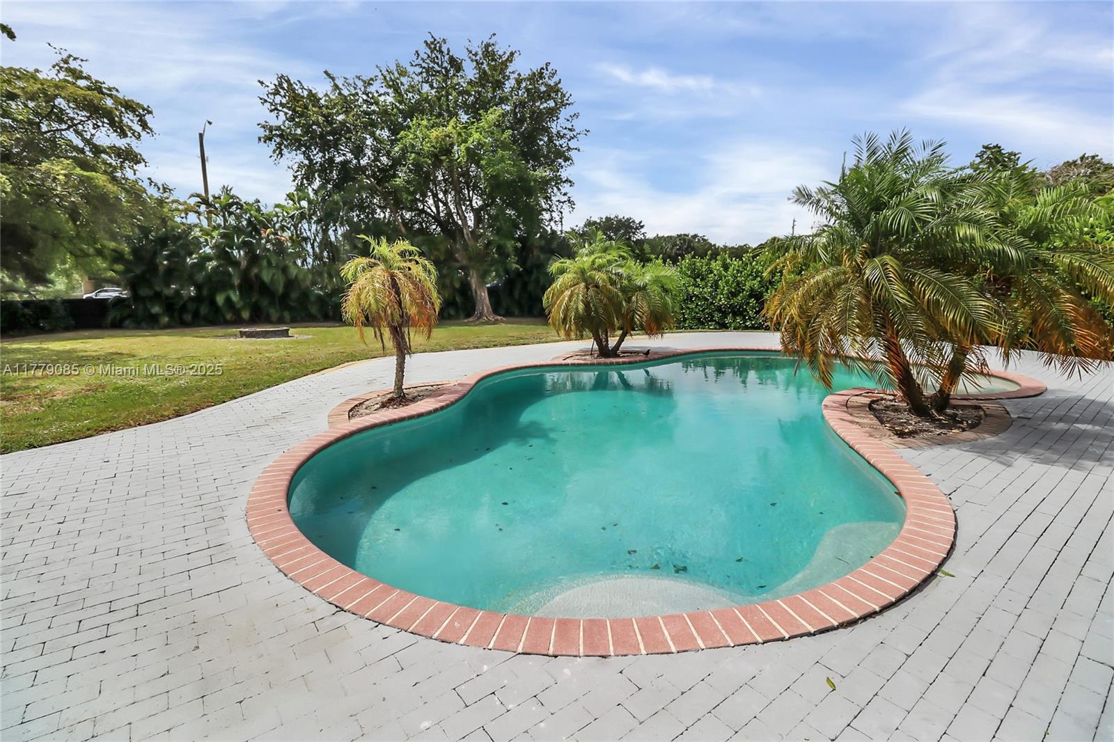 LAKE MARANATHA ESTATES - Residential