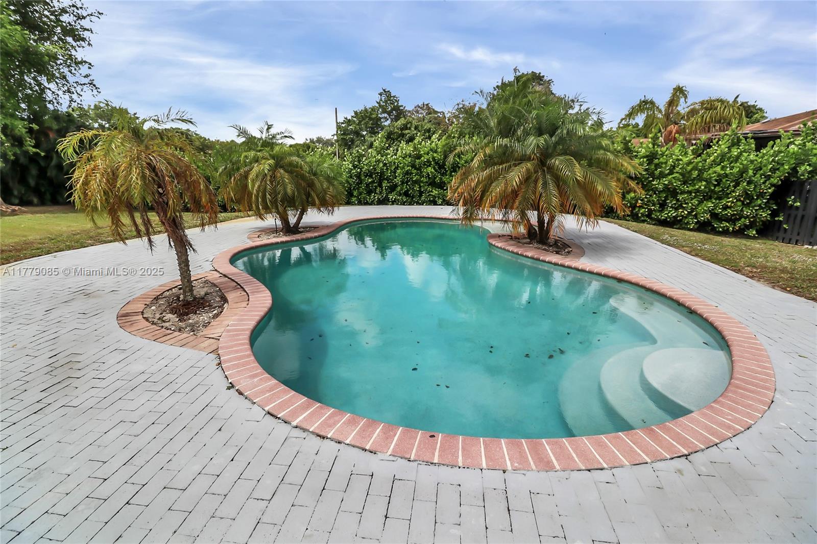 LAKE MARANATHA ESTATES - Residential