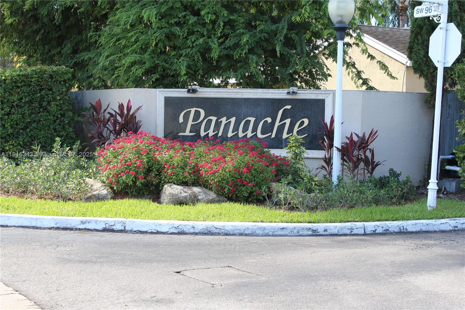 PANACHE SEC 2 - Residential