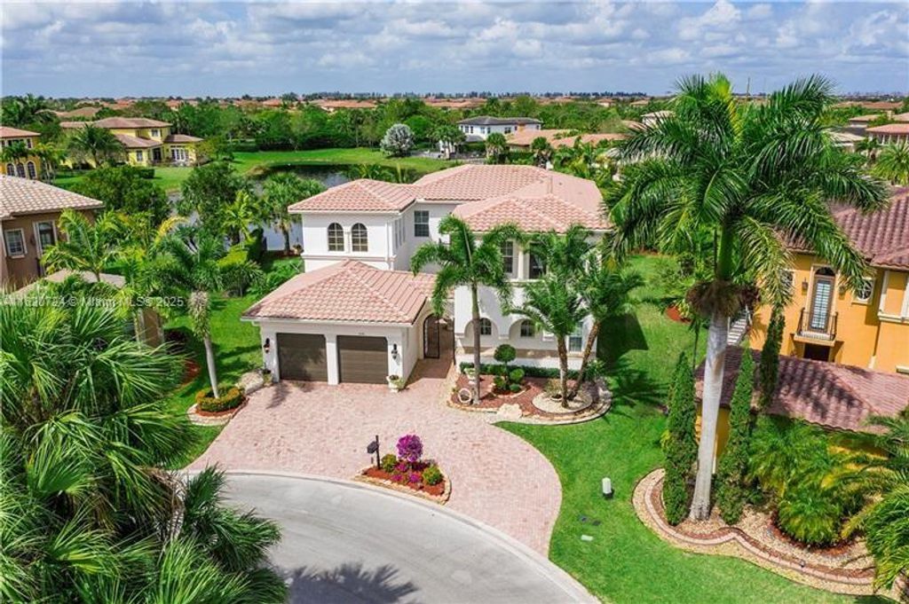 Photo of 11076 NW 79th Pl, Parkland, FL 33076 (MLS # A11820724)
