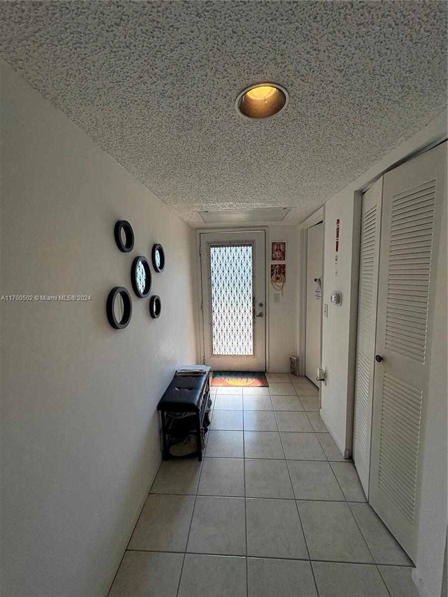 13455 Sw 16th Ct 212F, Pembroke Pines, Miami-Dade County, Florida - 1 Bathrooms - 