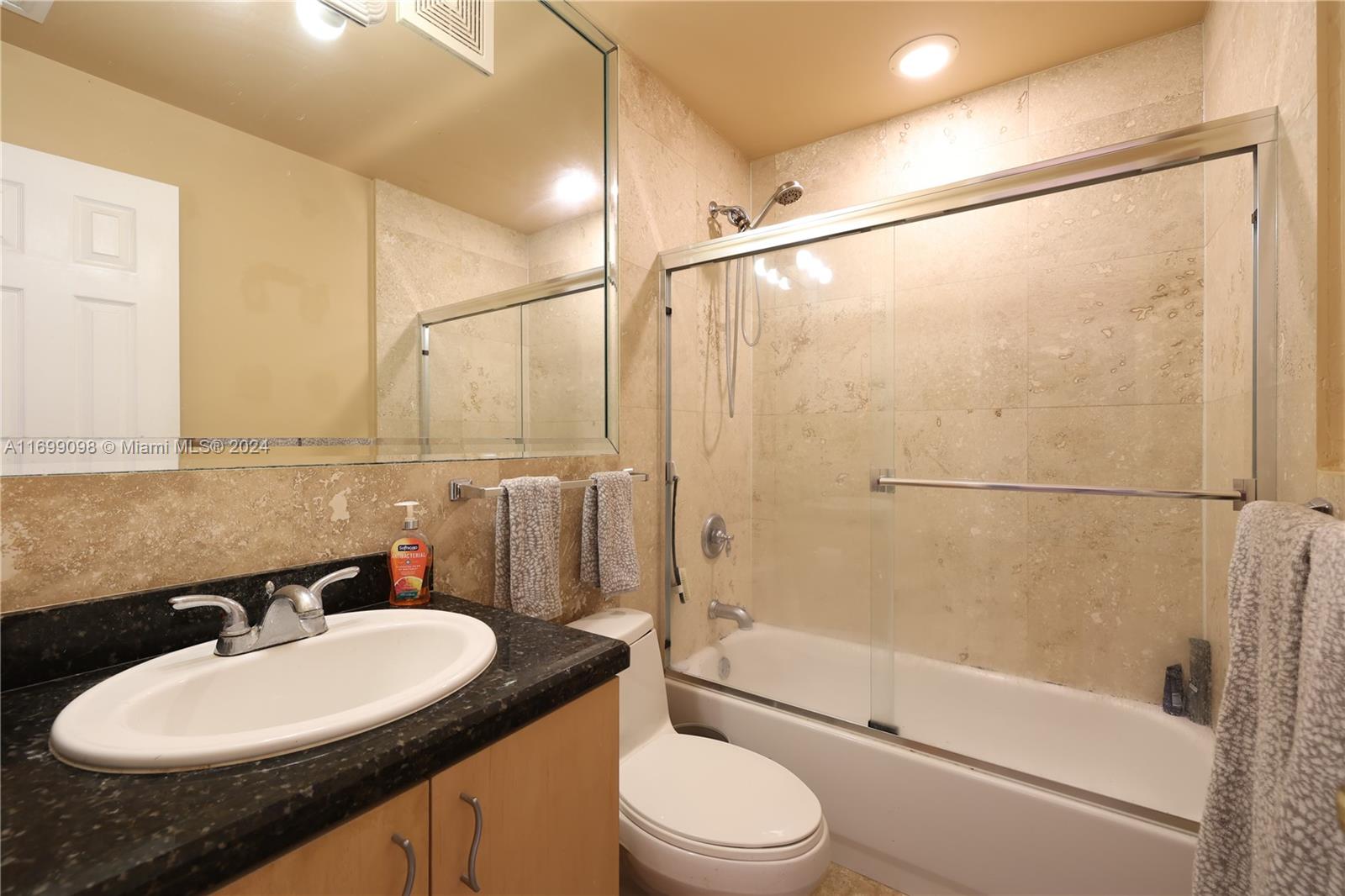 ASOKA CONDO - Residential