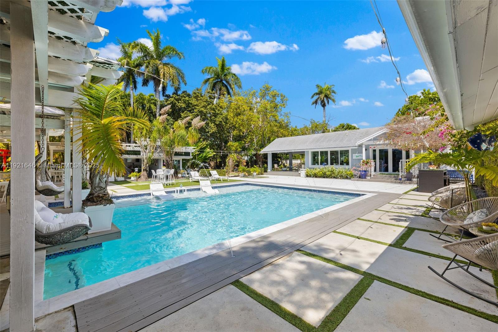 SUNSET GROVE 2ND AMD - Residential