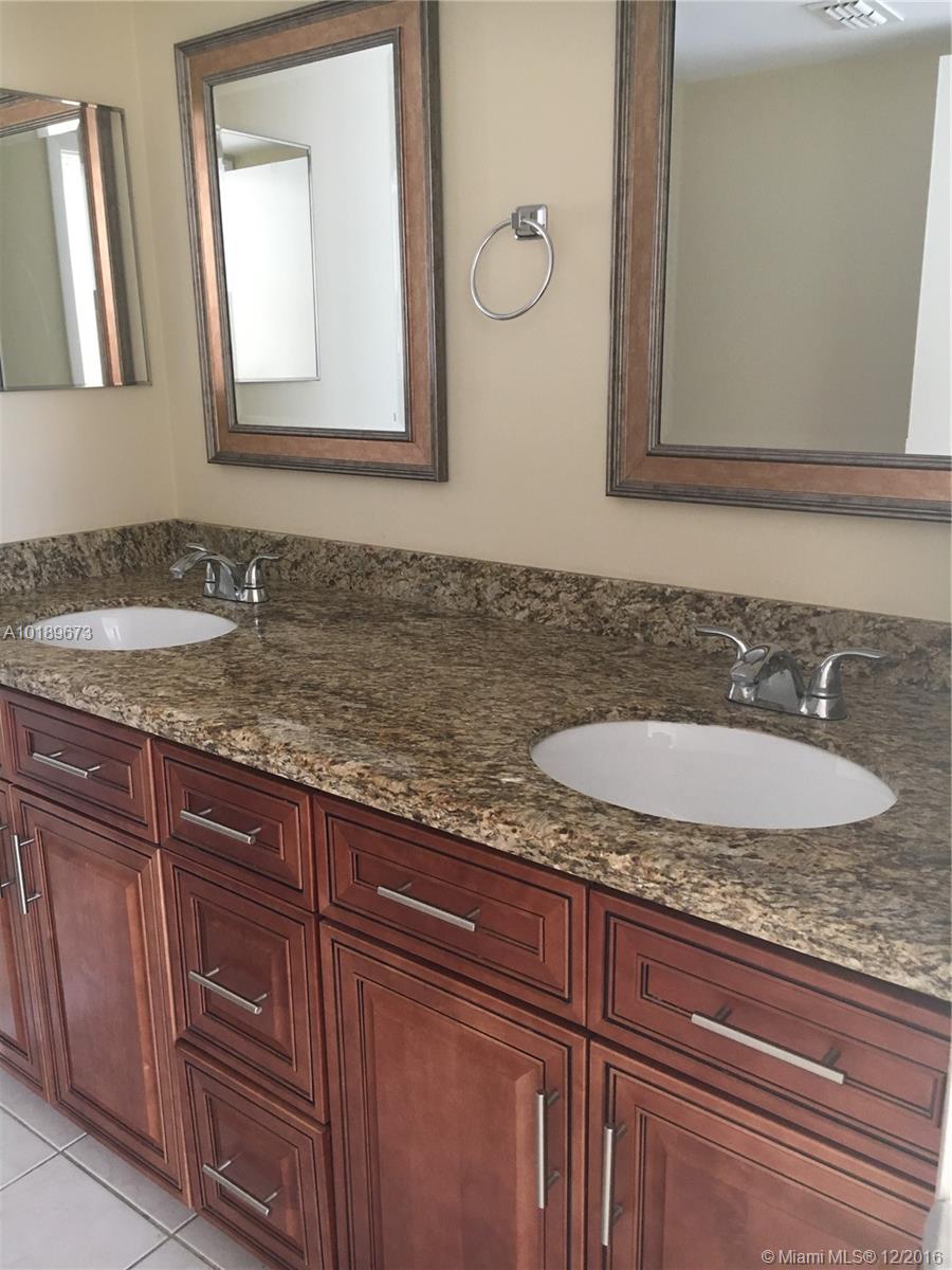 Kensington Walk Condo A-M - Residential Lease