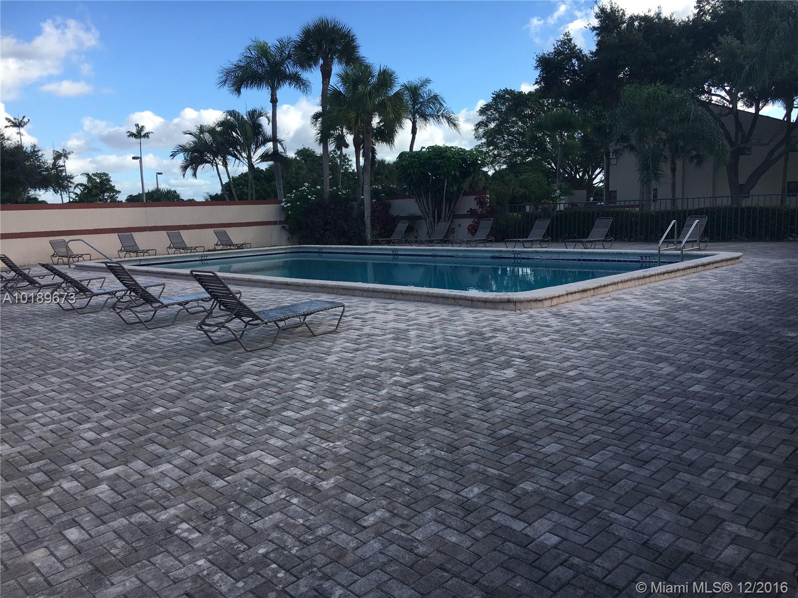 Kensington Walk Condo A-M - Residential Lease