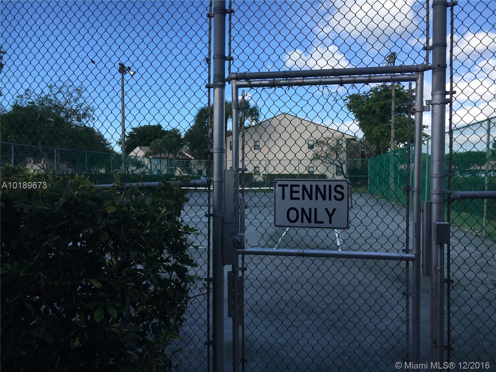 Kensington Walk Condo A-M - Residential Lease