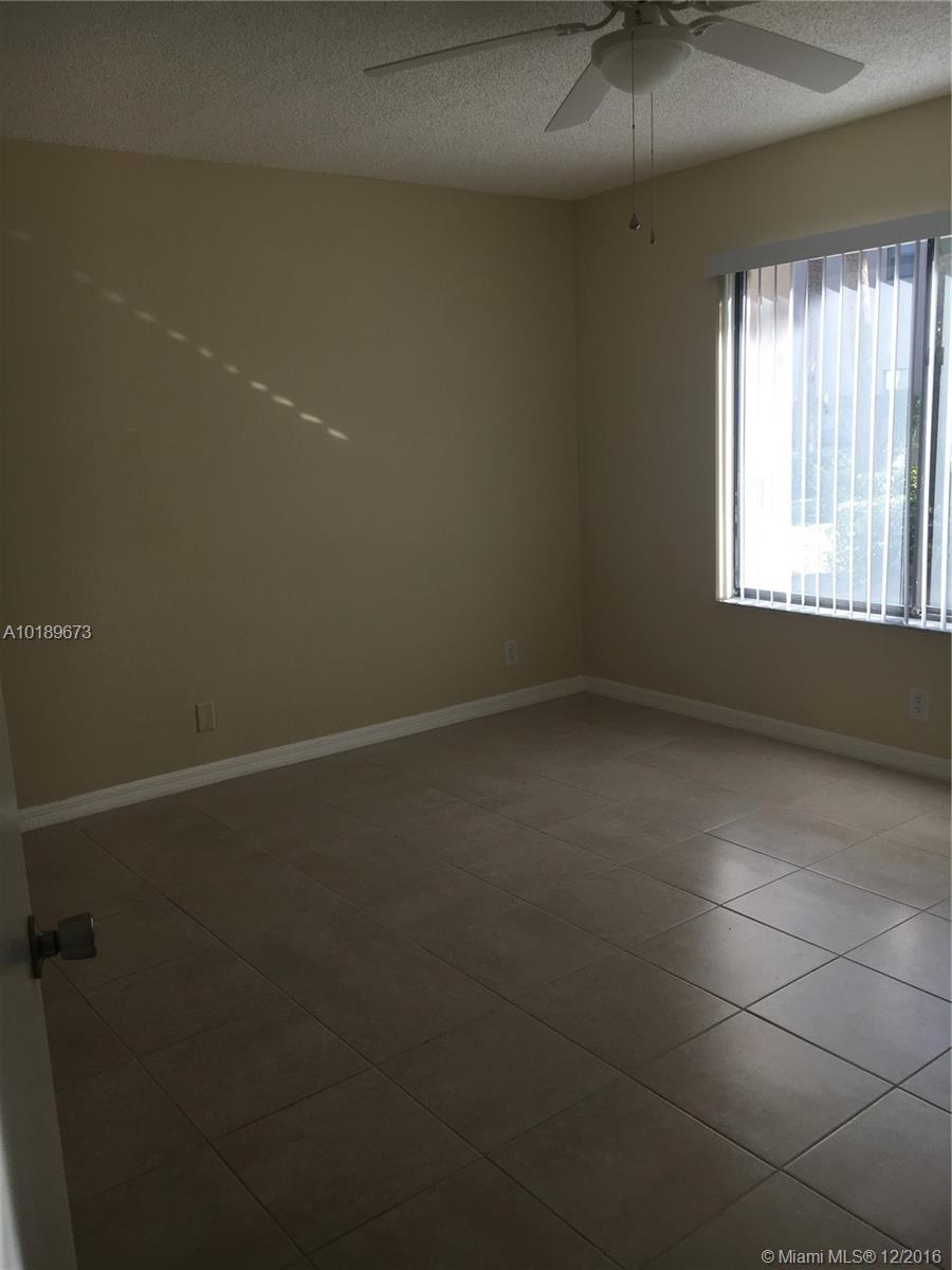 Kensington Walk Condo A-M - Residential Lease