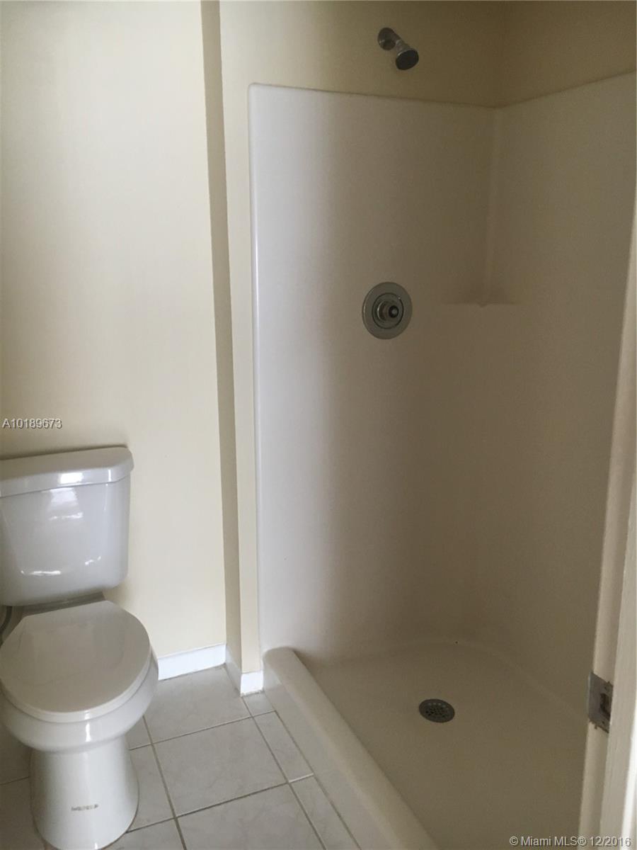 Kensington Walk Condo A-M - Residential Lease