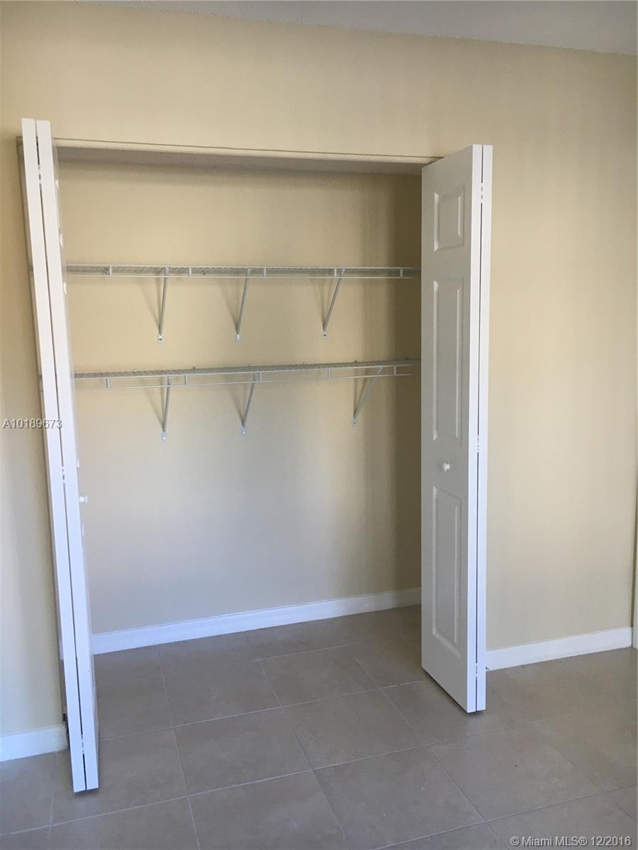 Kensington Walk Condo A-M - Residential Lease