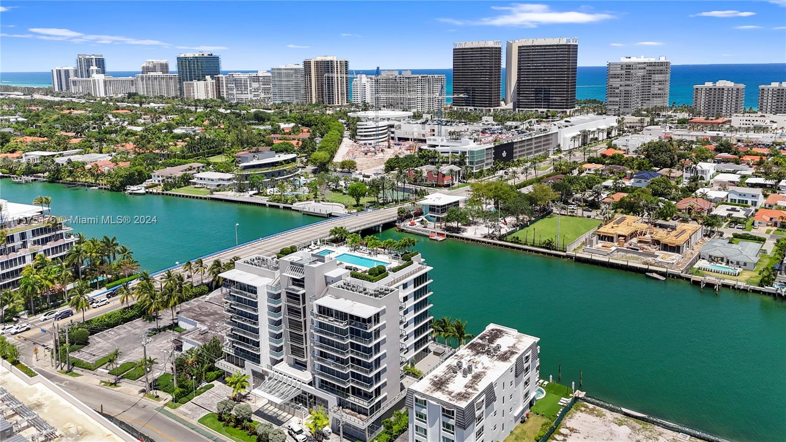 Property for Sale at 9521 E Bay Harbor Dr 706, Bay Harbor Islands, Miami-Dade County, Florida - Bedrooms: 2 
Bathrooms: 2  - $950,000