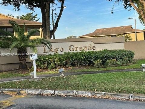 2740 W 63rd Pl 13-25, Hialeah, Miami-Dade County, Florida - 2 Bedrooms  
2 Bathrooms - 