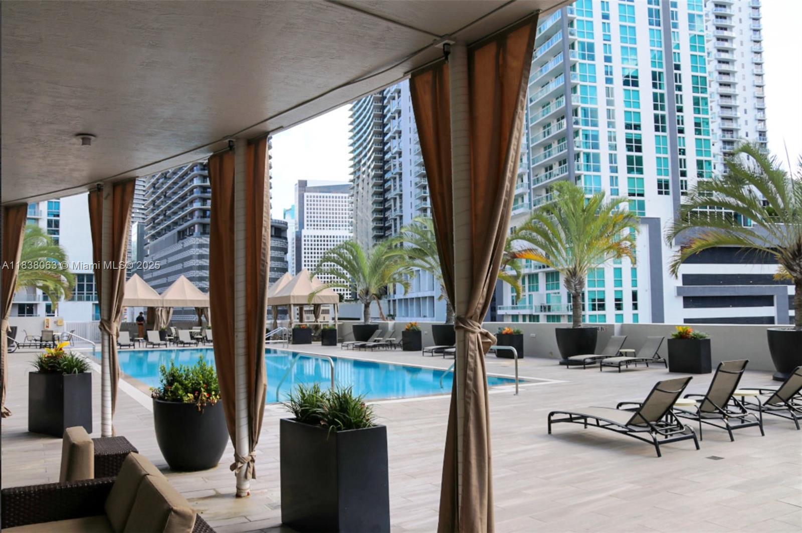 VUE AT BRICKELL CONDO - Residential