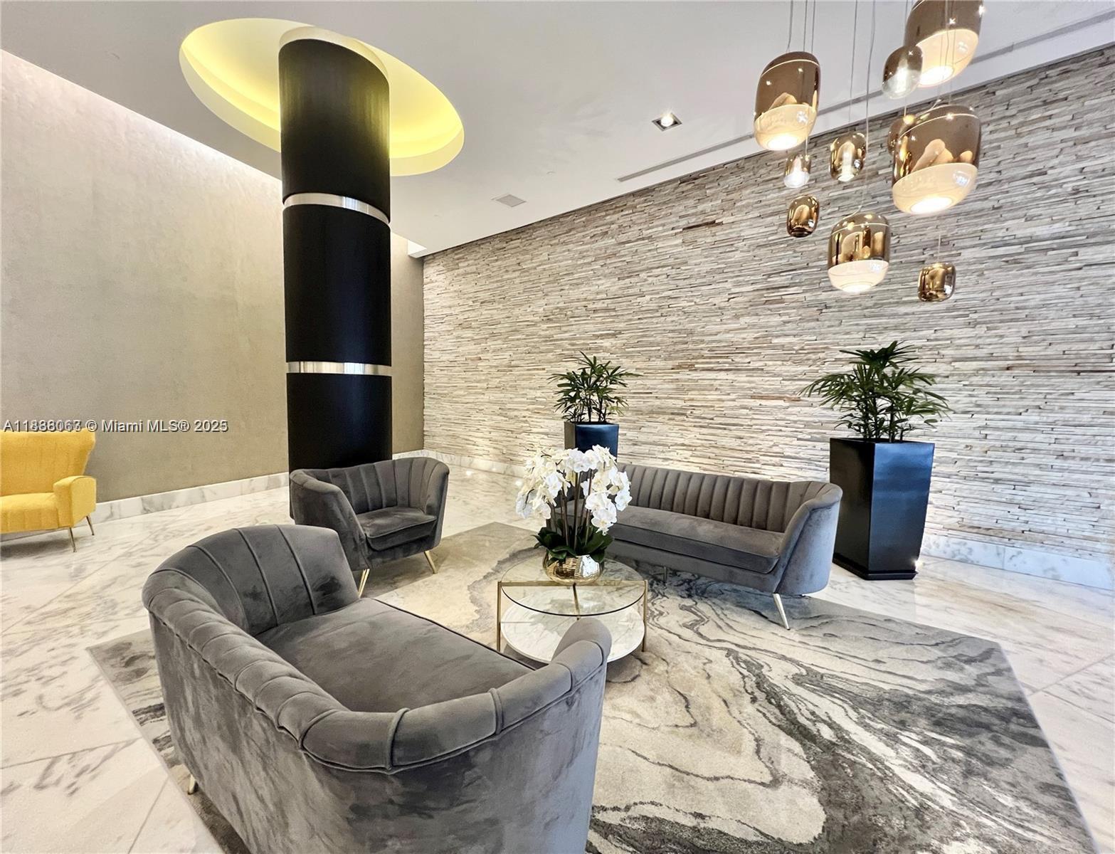 VUE AT BRICKELL CONDO - Residential