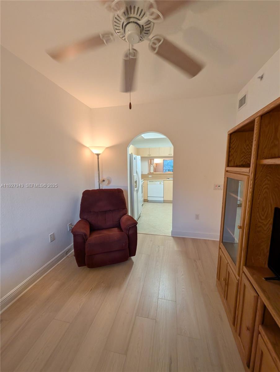 LUCERNE POINTE CONDO C - Residential