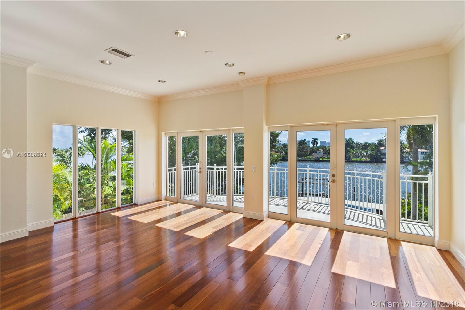 HOLLYWOOD LAKES SEC - Residential