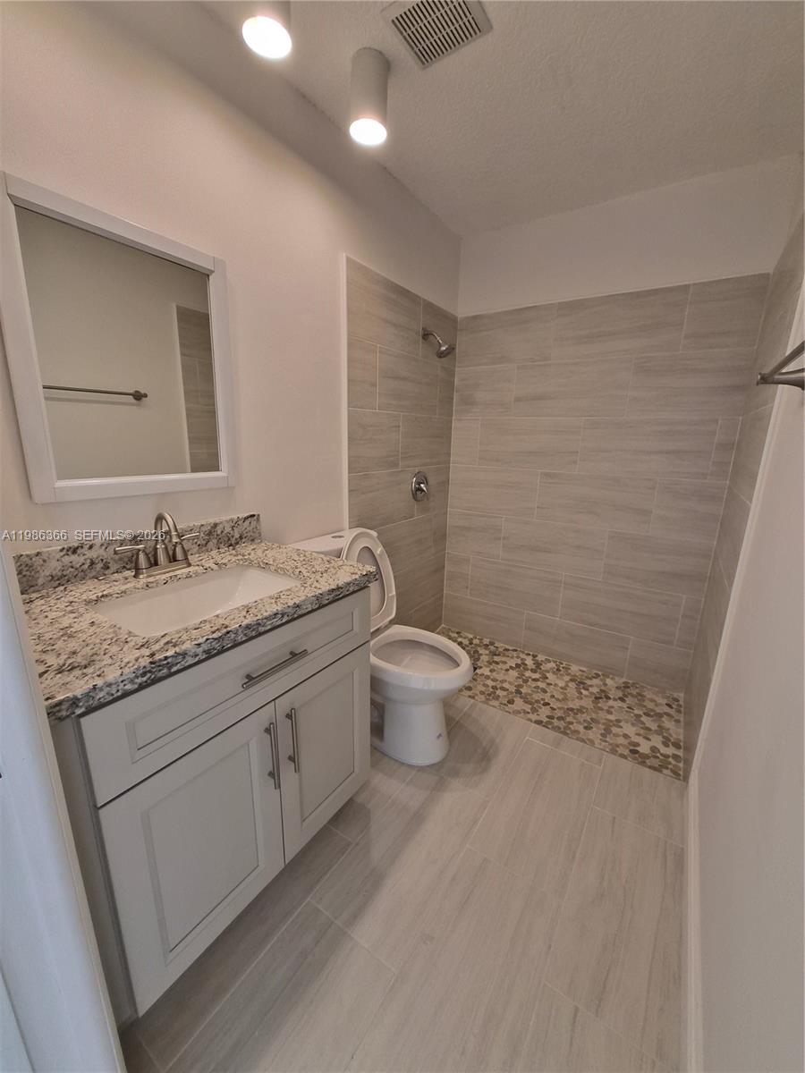 THE MOORS CLUSTER HOMES - Residential Lease