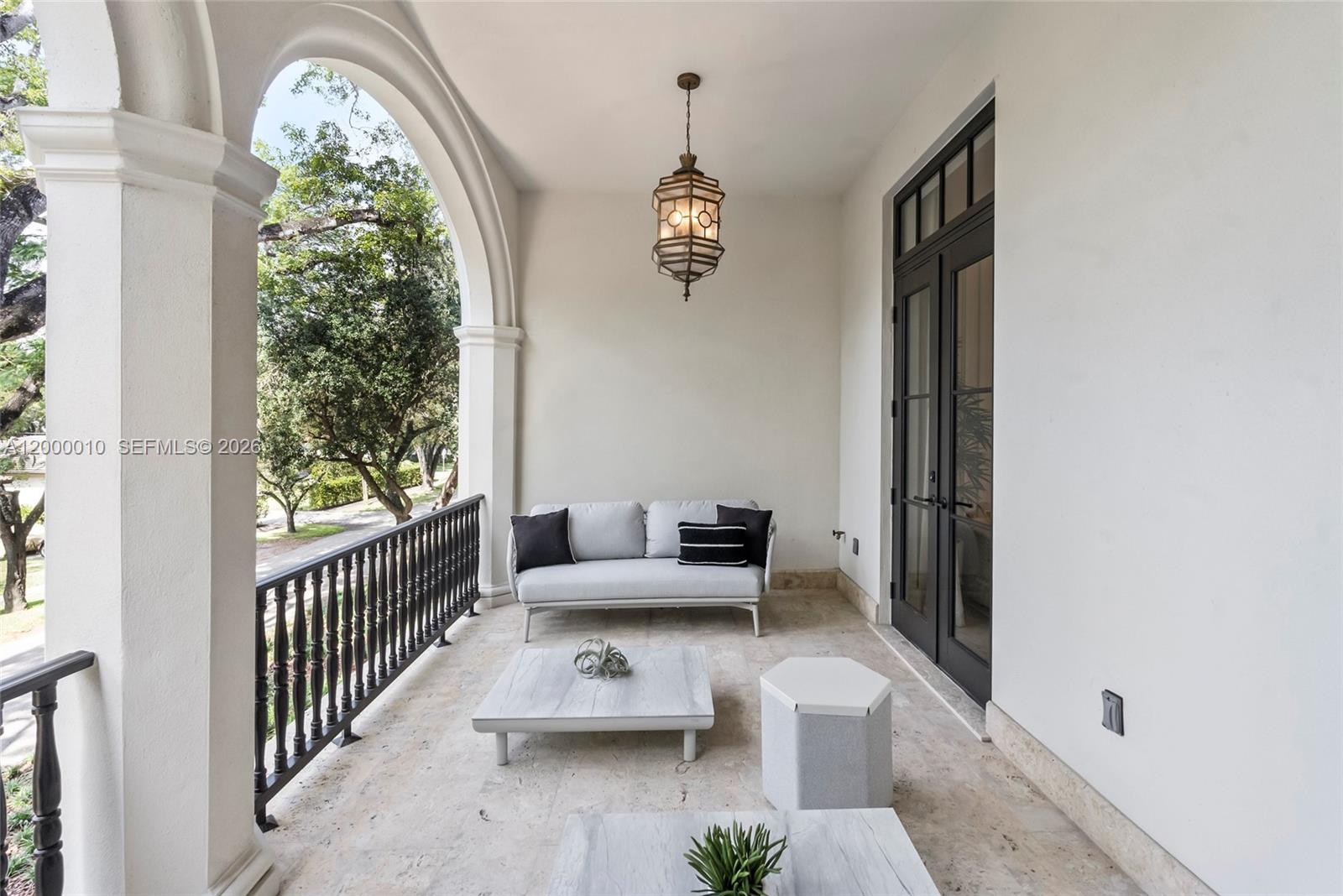 CORAL GABLES BILTMORE SEC - Residential