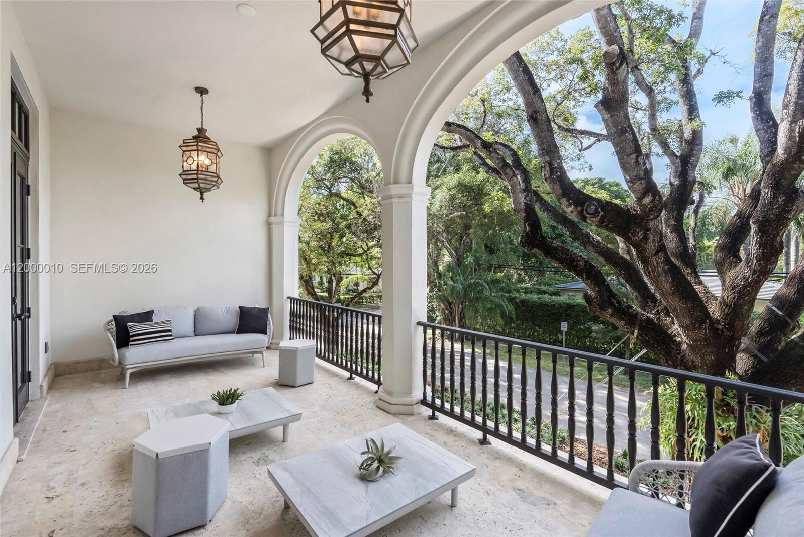 CORAL GABLES BILTMORE SEC - Residential