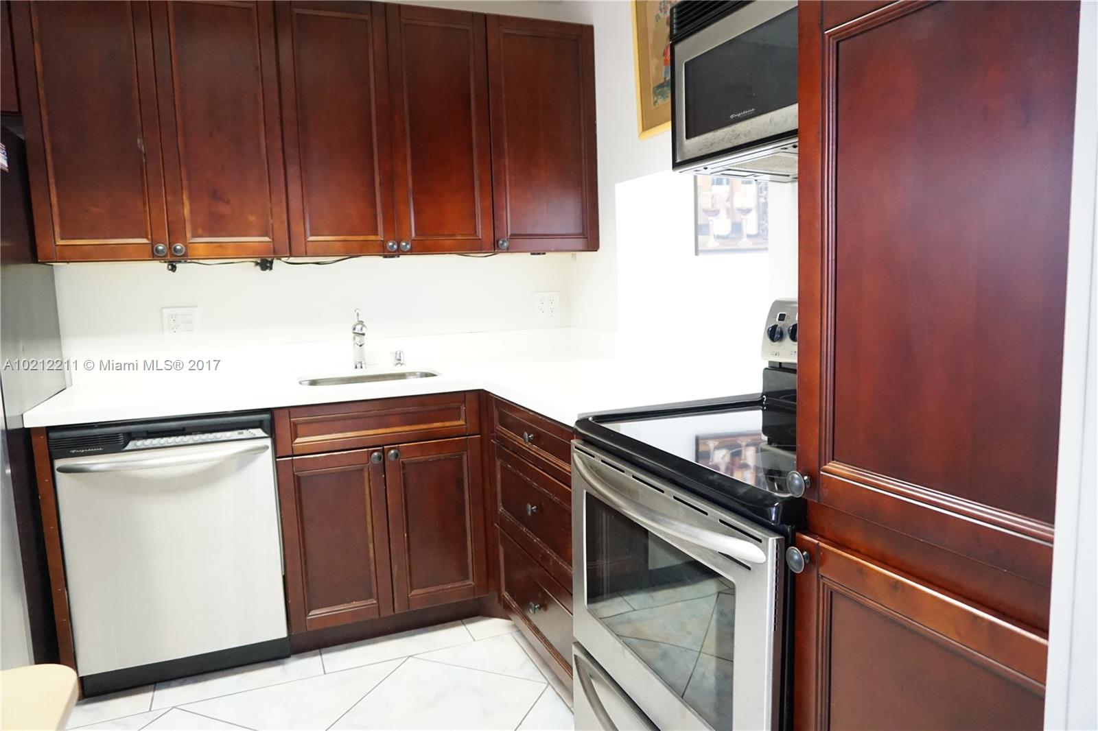 GOLDEN VIEW CONDO - Residential Lease