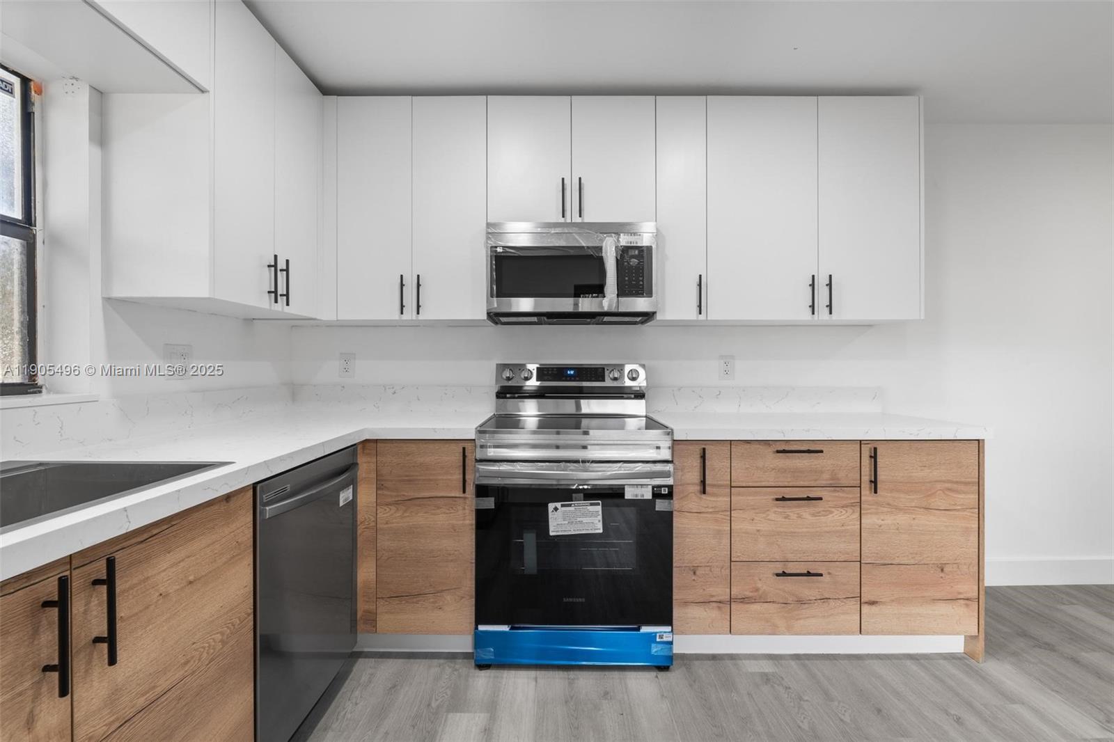 CAMELOT THREE CONDO - Residential