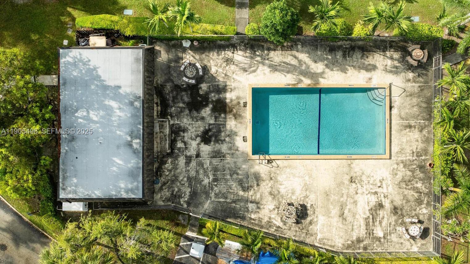 CAMELOT THREE CONDO - Residential