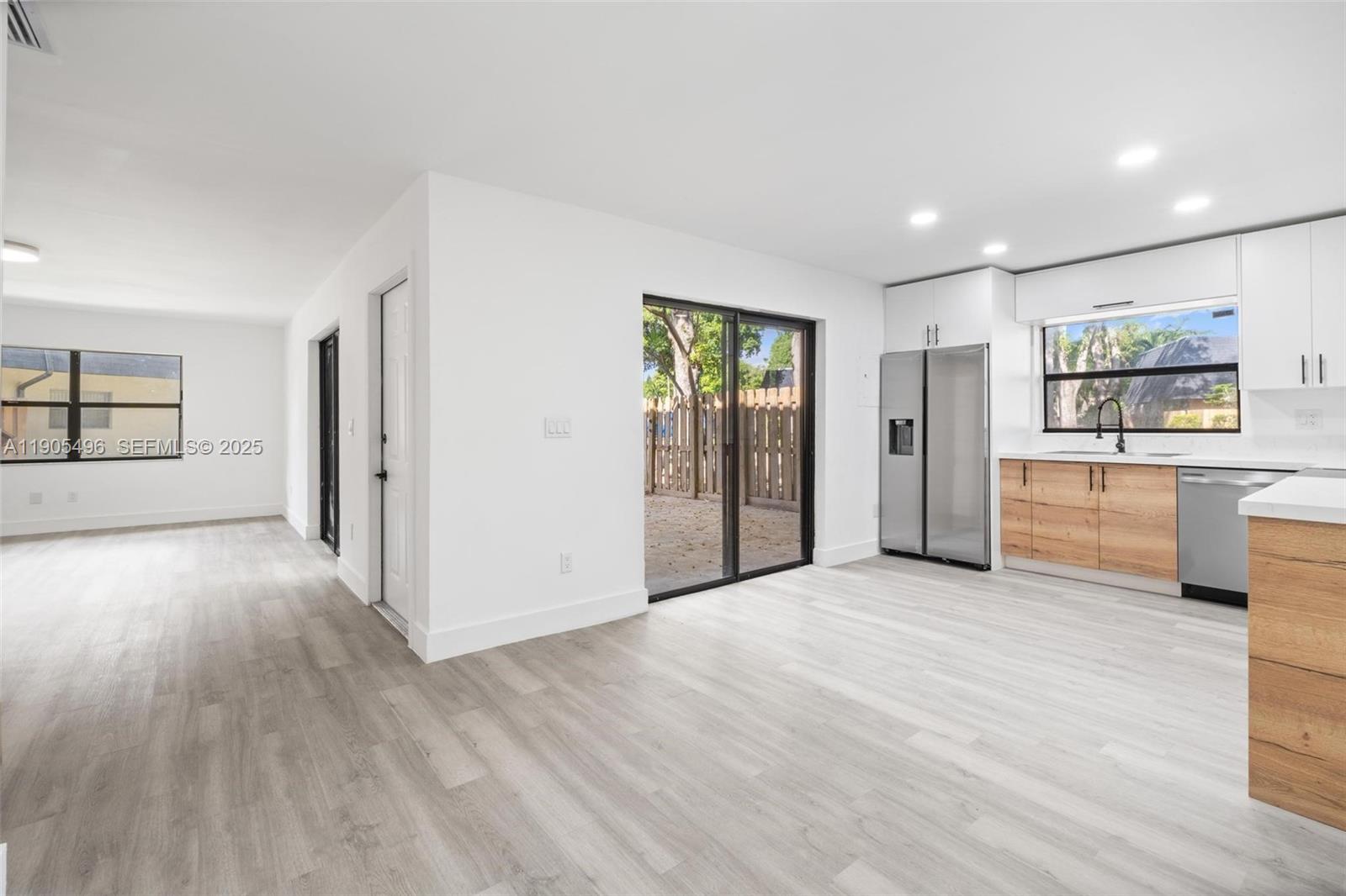 CAMELOT THREE CONDO - Residential