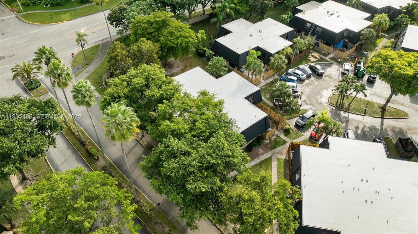 CAMELOT THREE CONDO - Residential