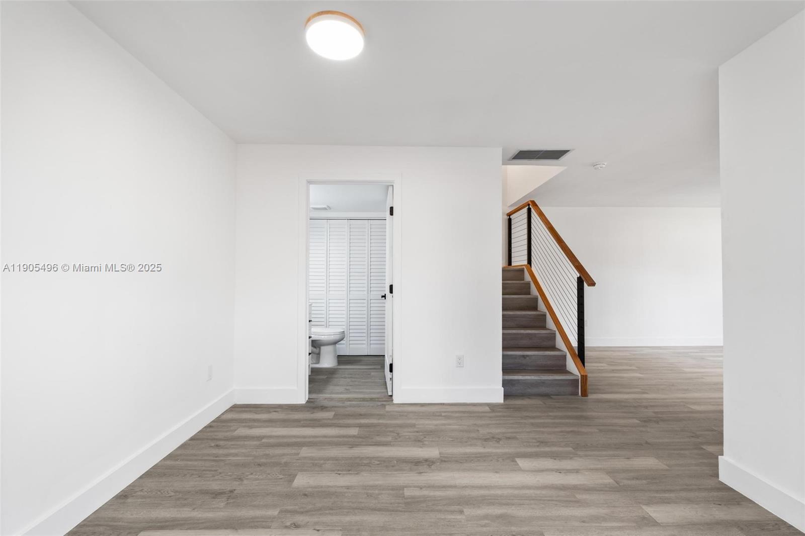 CAMELOT THREE CONDO - Residential