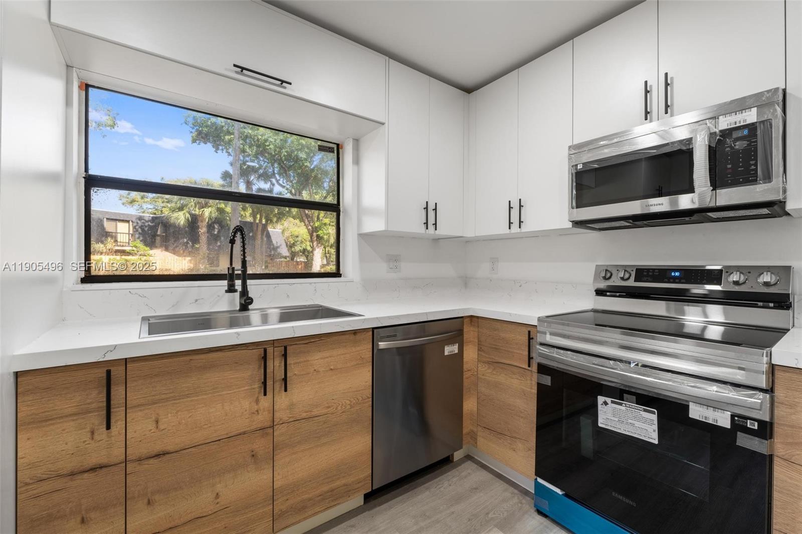 CAMELOT THREE CONDO - Residential