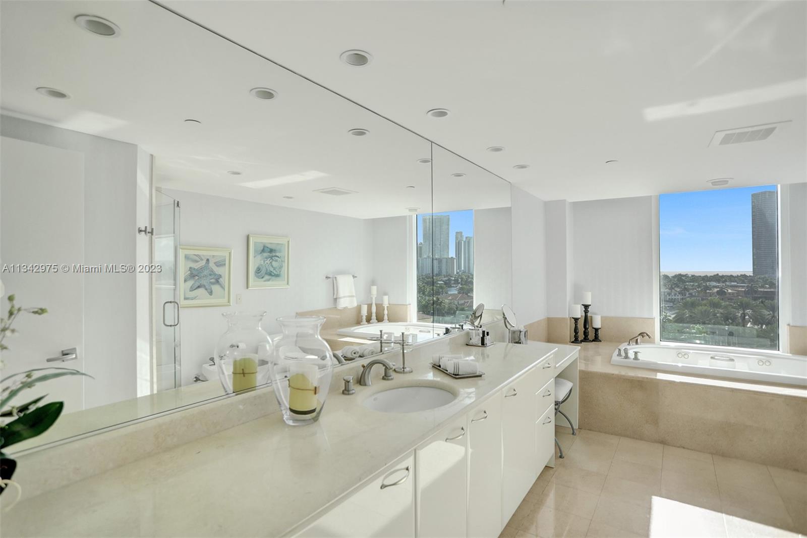 TOWERS OF PORTO VITA-NORT - Residential