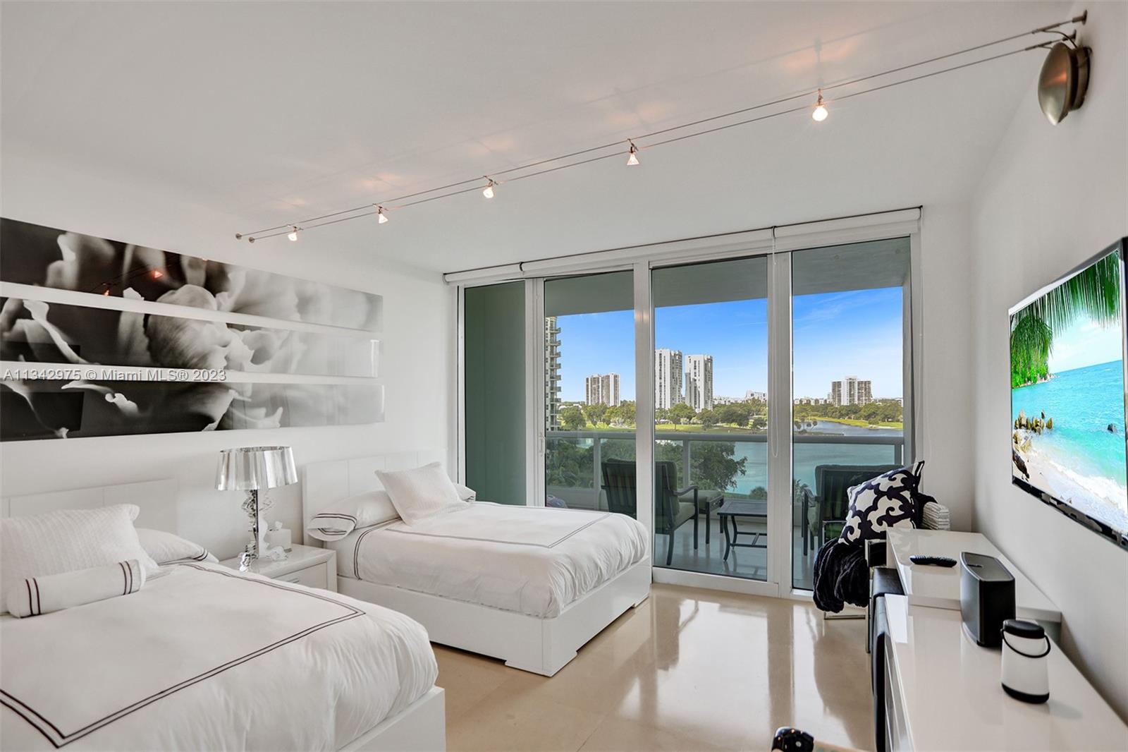 TOWERS OF PORTO VITA-NORT - Residential