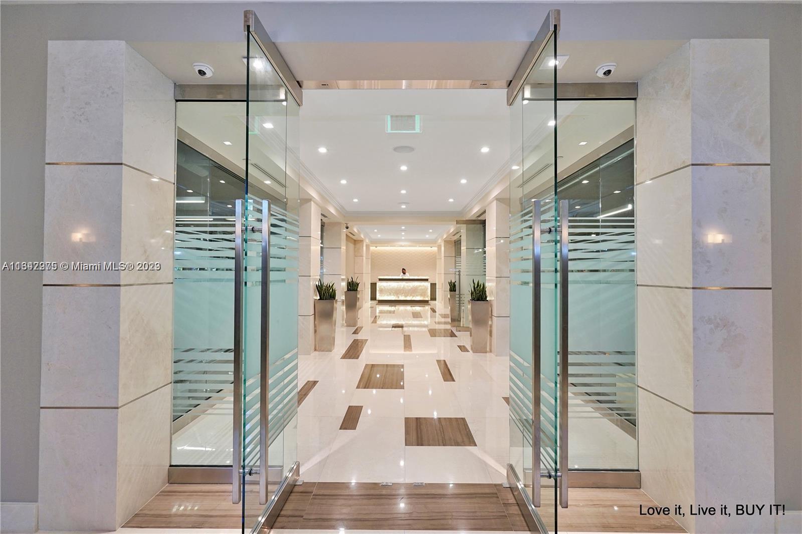 TOWERS OF PORTO VITA-NORT - Residential