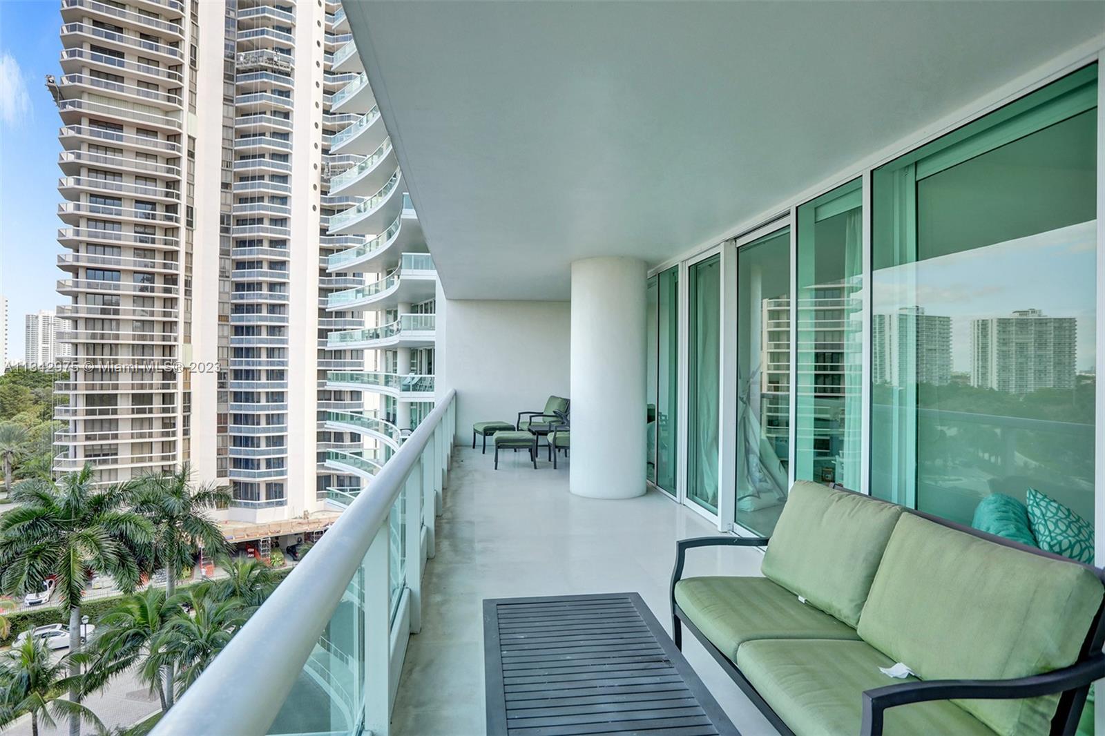 TOWERS OF PORTO VITA-NORT - Residential