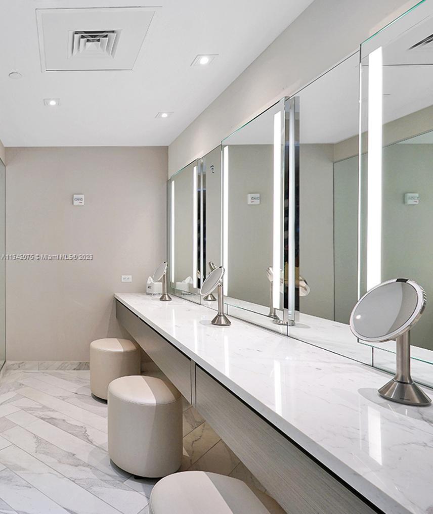 TOWERS OF PORTO VITA-NORT - Residential