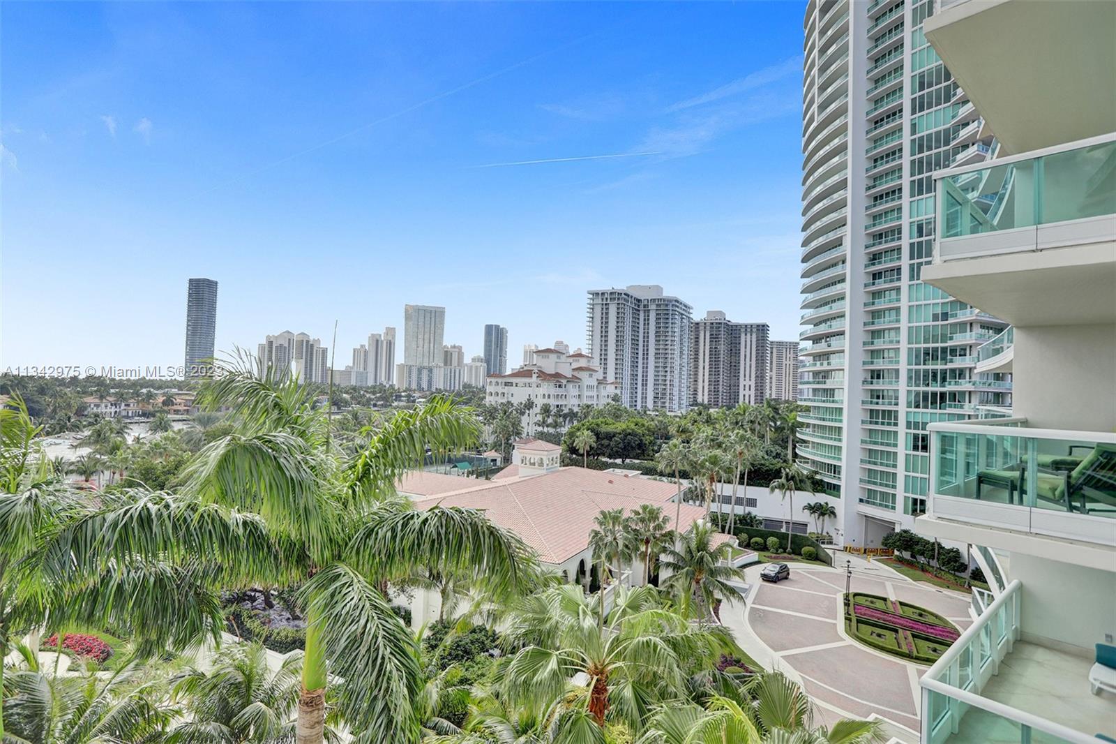 TOWERS OF PORTO VITA-NORT - Residential