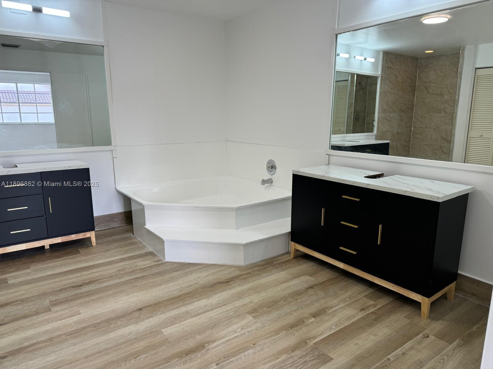 SAWGRASS ESTATES NORTH - Residential