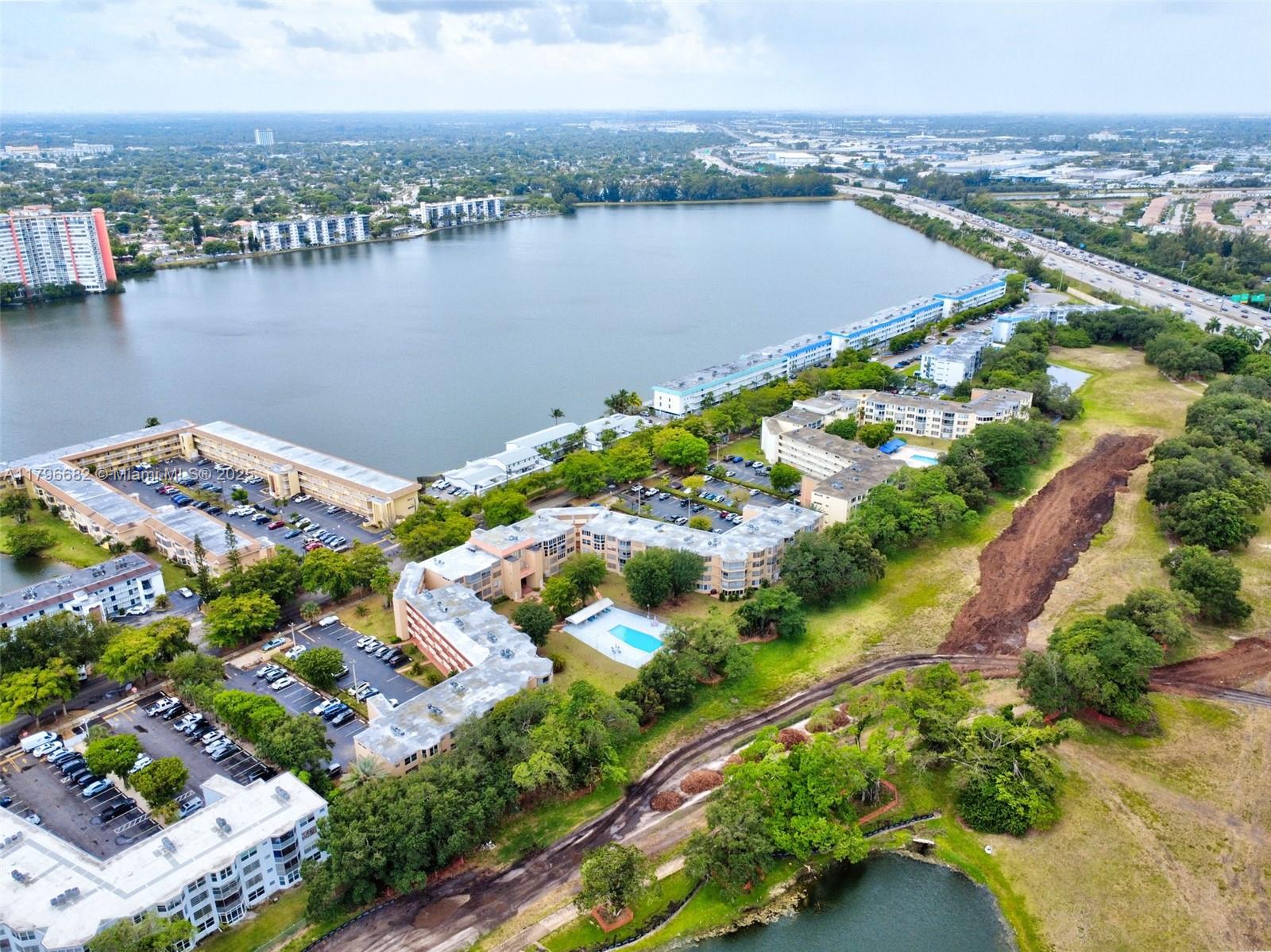 ROLLING GREEN CONDO F - Residential