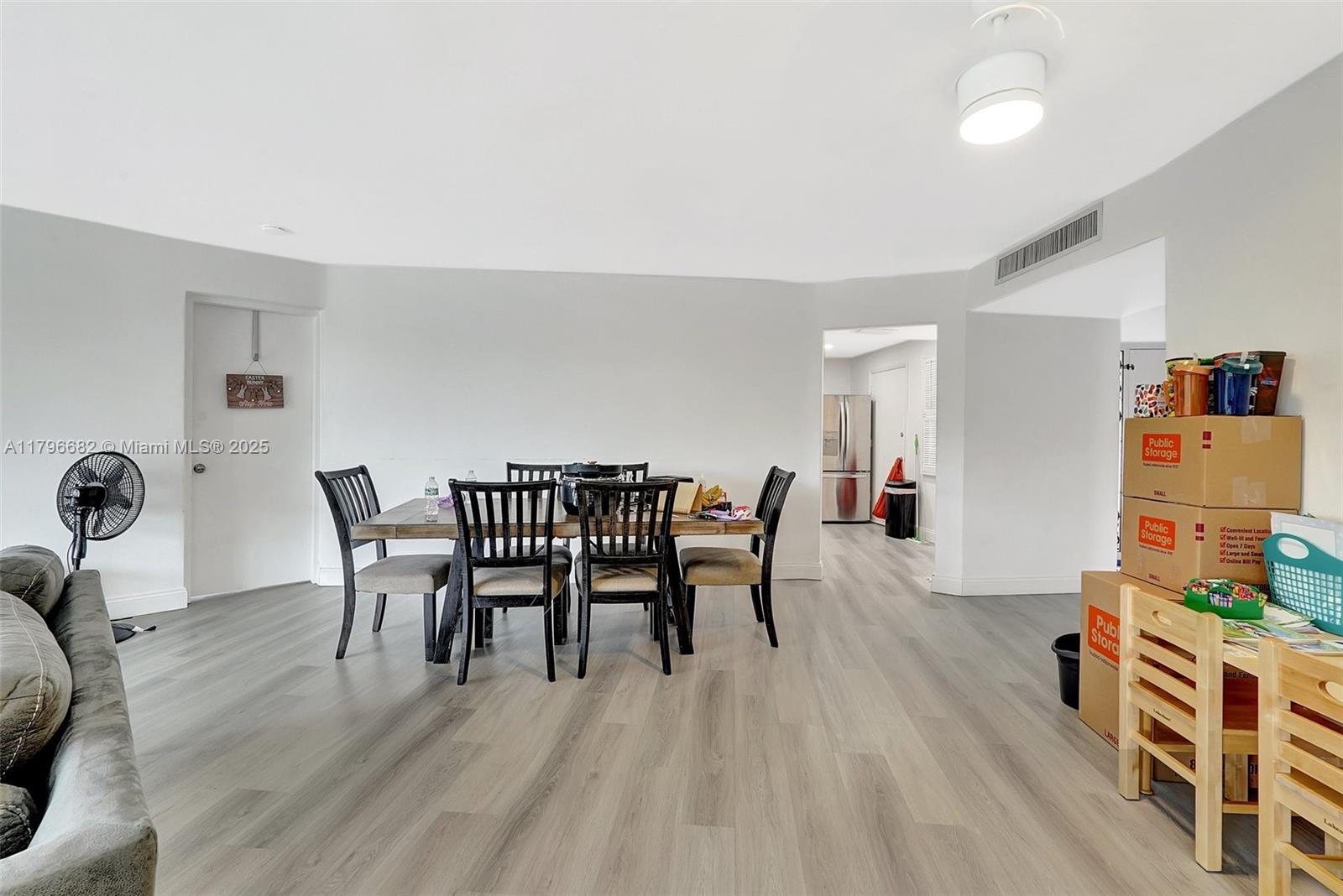 ROLLING GREEN CONDO F - Residential