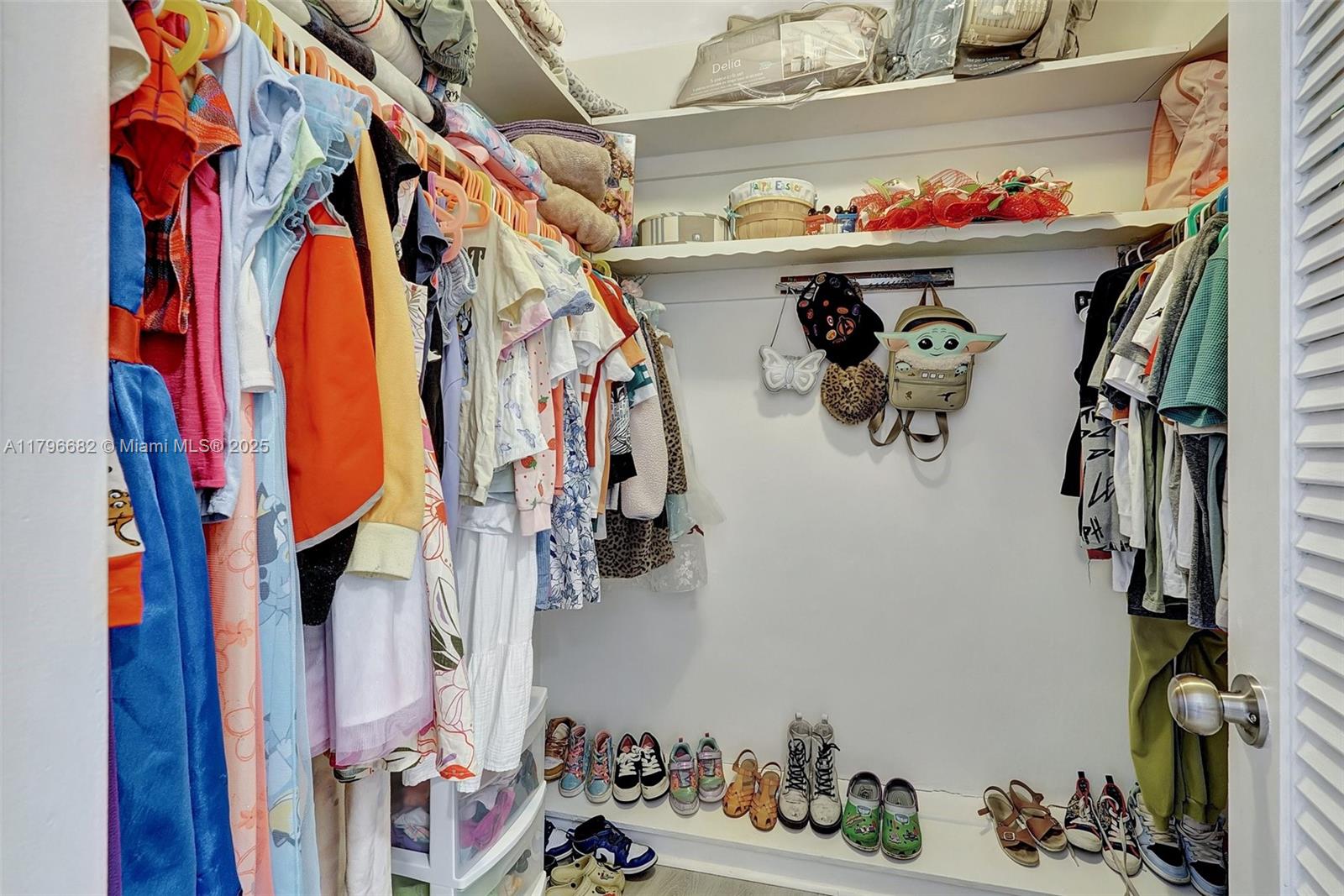 ROLLING GREEN CONDO F - Residential