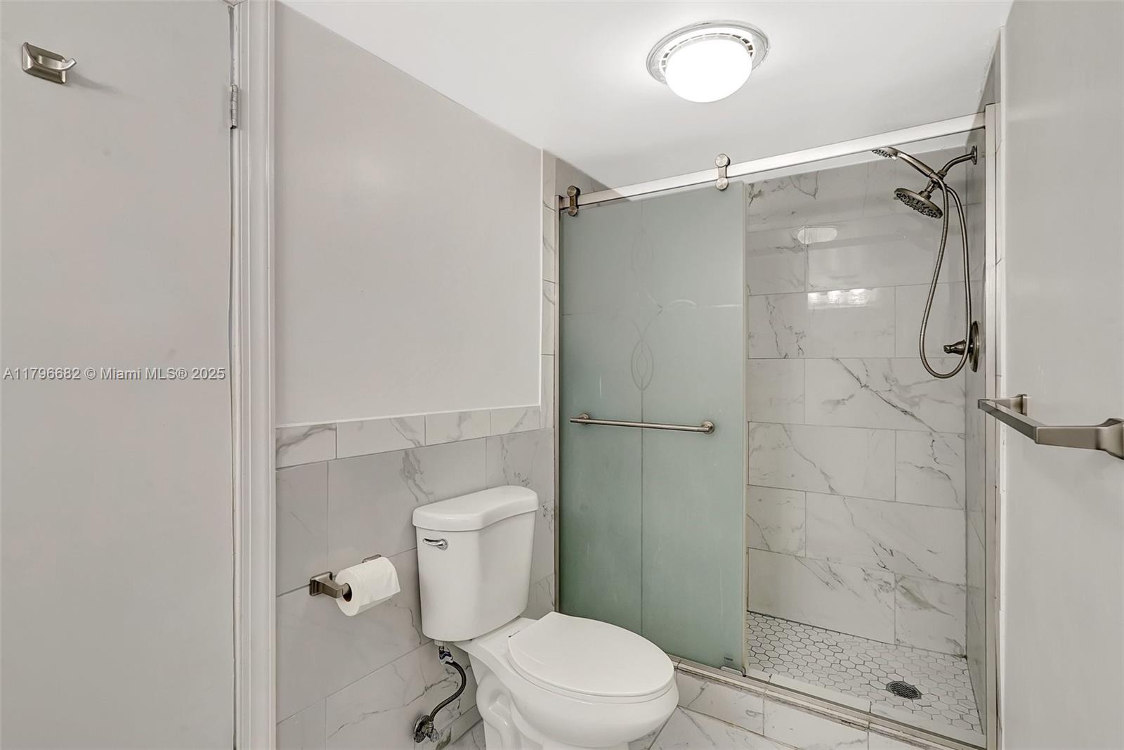 ROLLING GREEN CONDO F - Residential