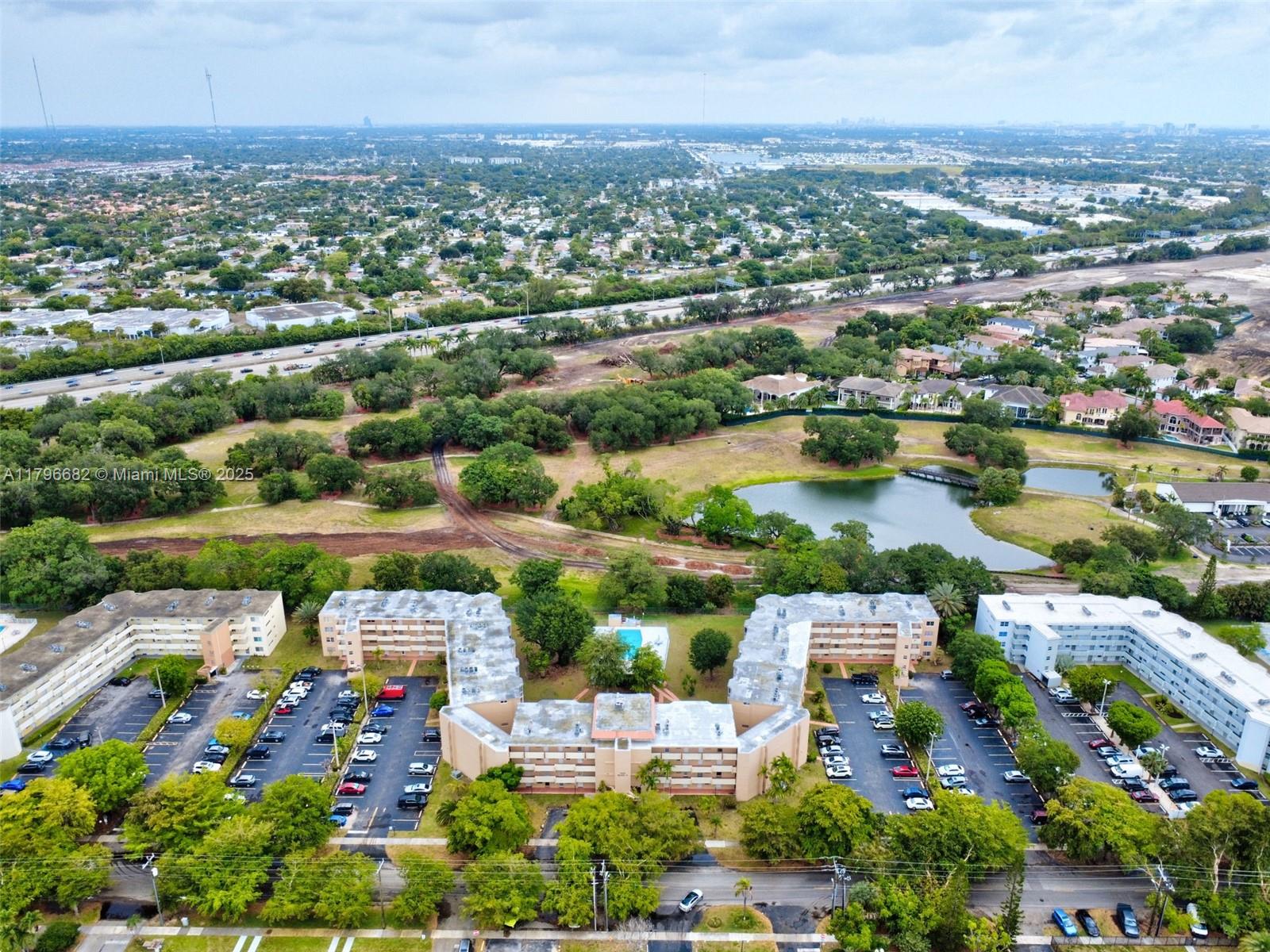 ROLLING GREEN CONDO F - Residential