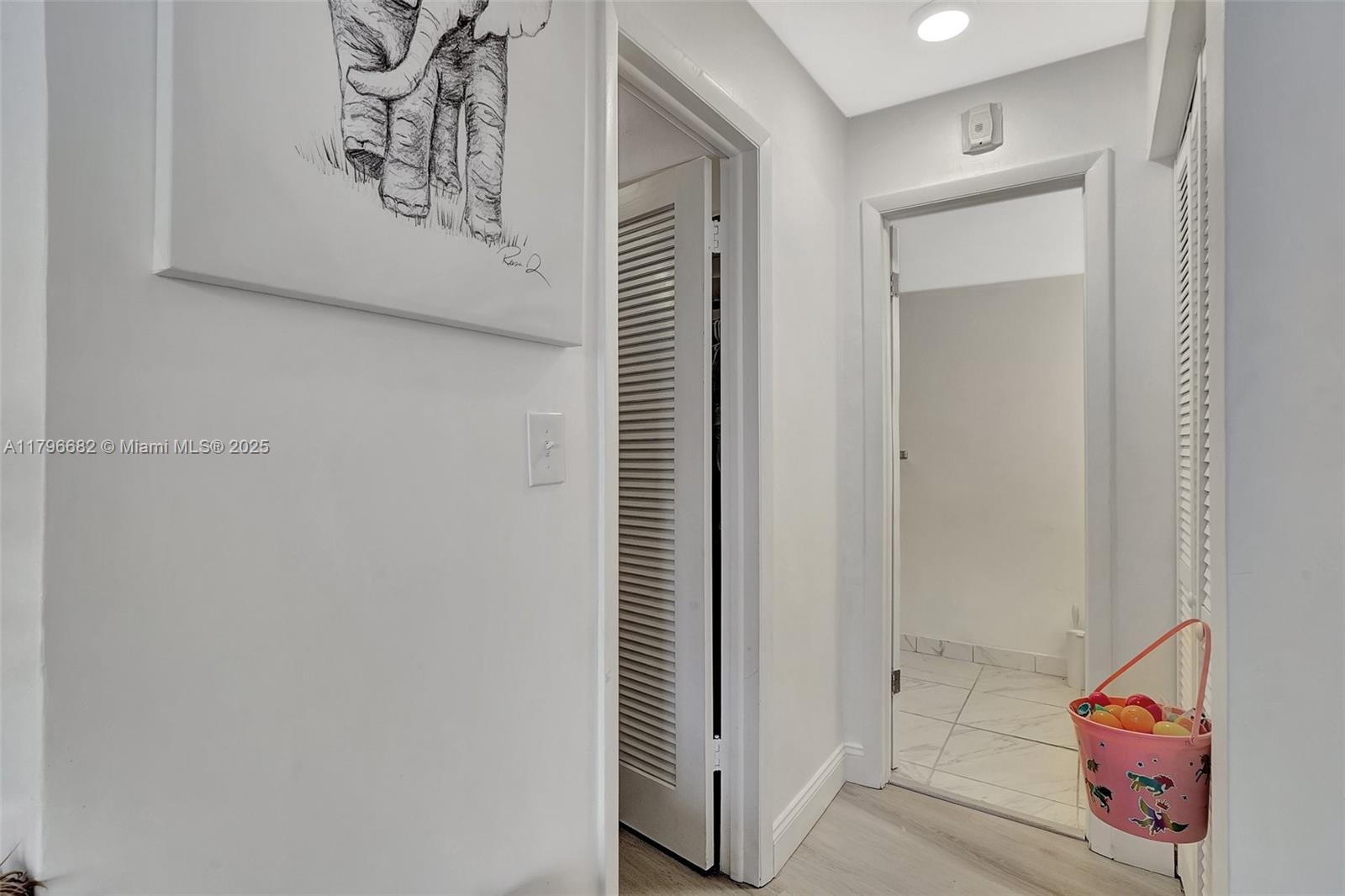 ROLLING GREEN CONDO F - Residential