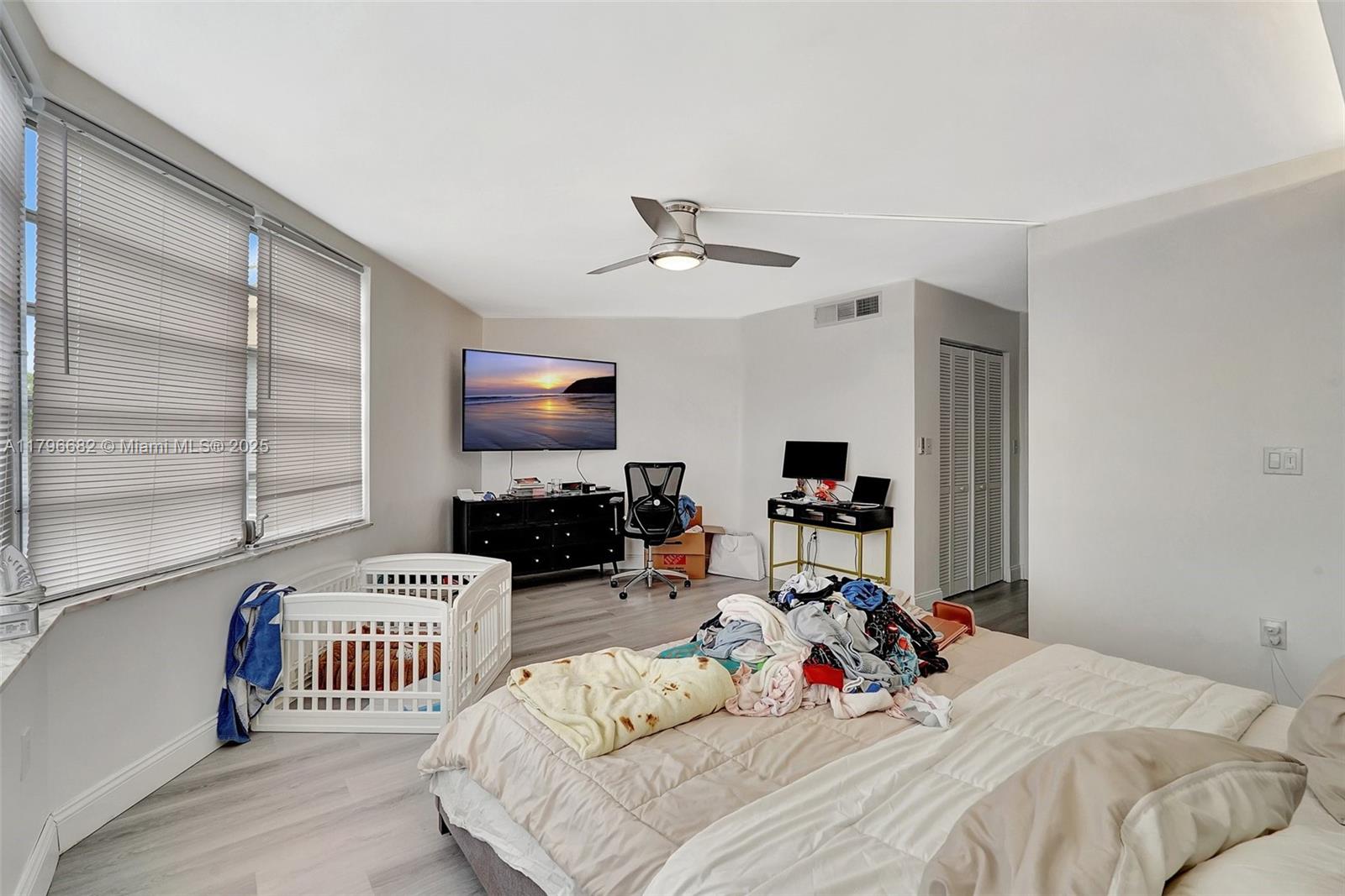 ROLLING GREEN CONDO F - Residential