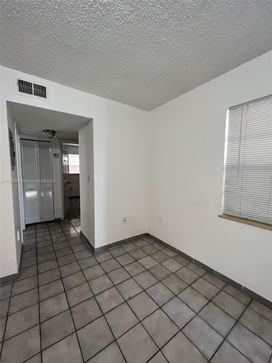 VILLAS DE MARBELLA CONDO - Residential Lease