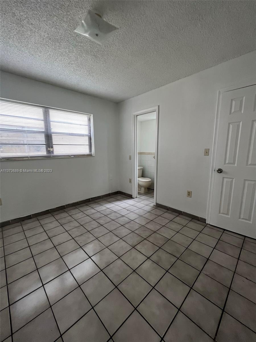 VILLAS DE MARBELLA CONDO - Residential Lease