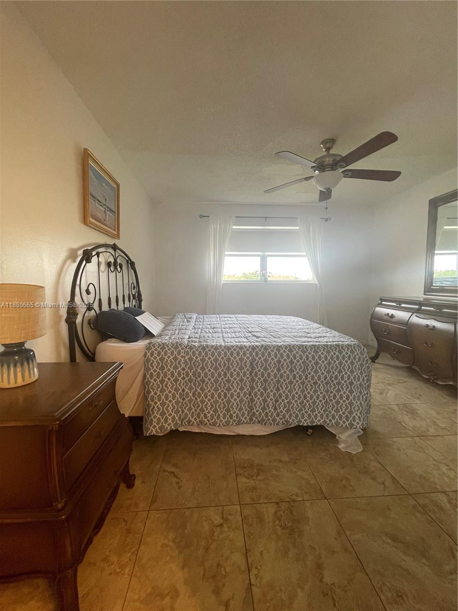 SUNRISE LAKES 42 CONDO - Residential