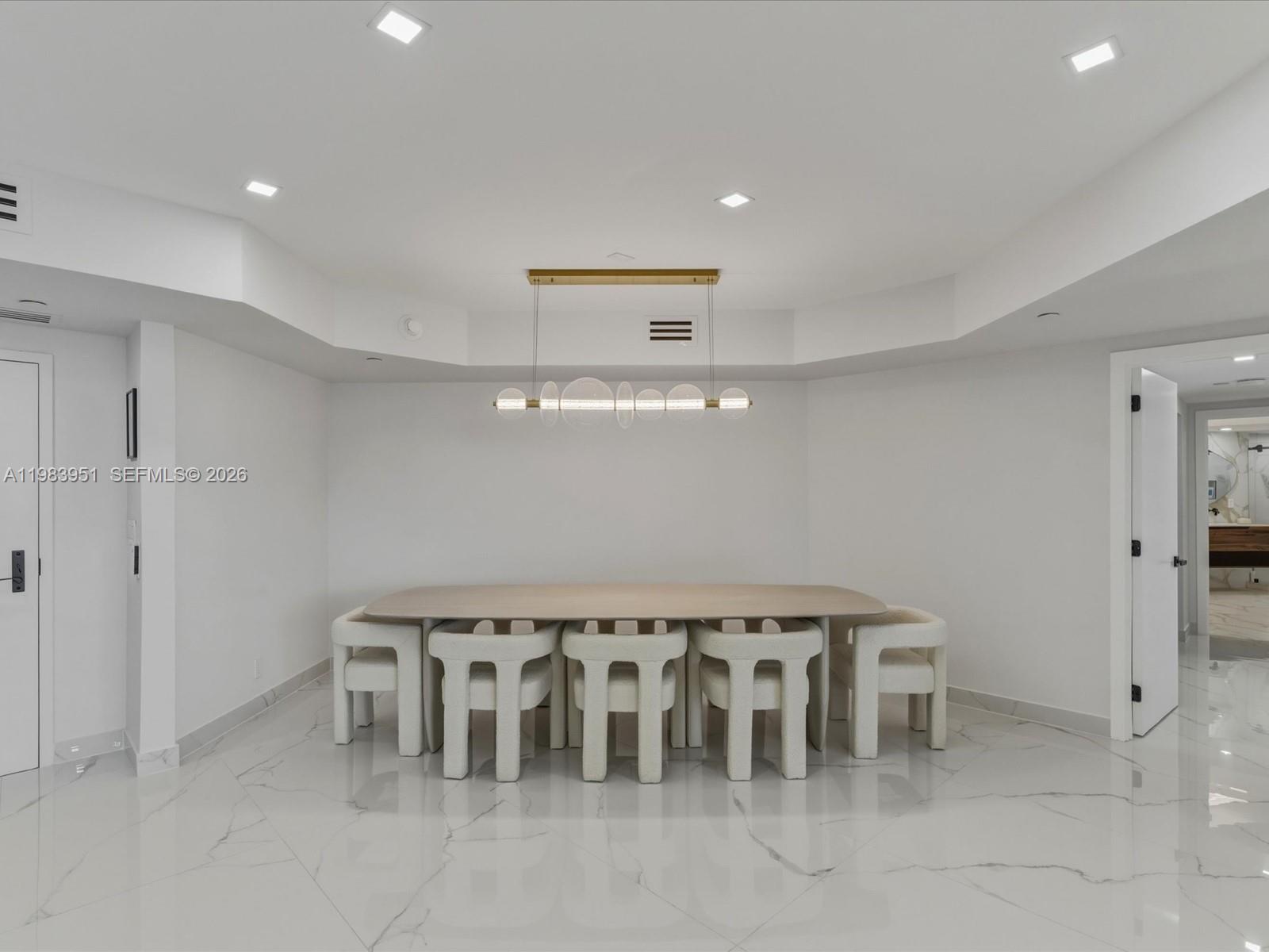 3000 Island Blvd 1501