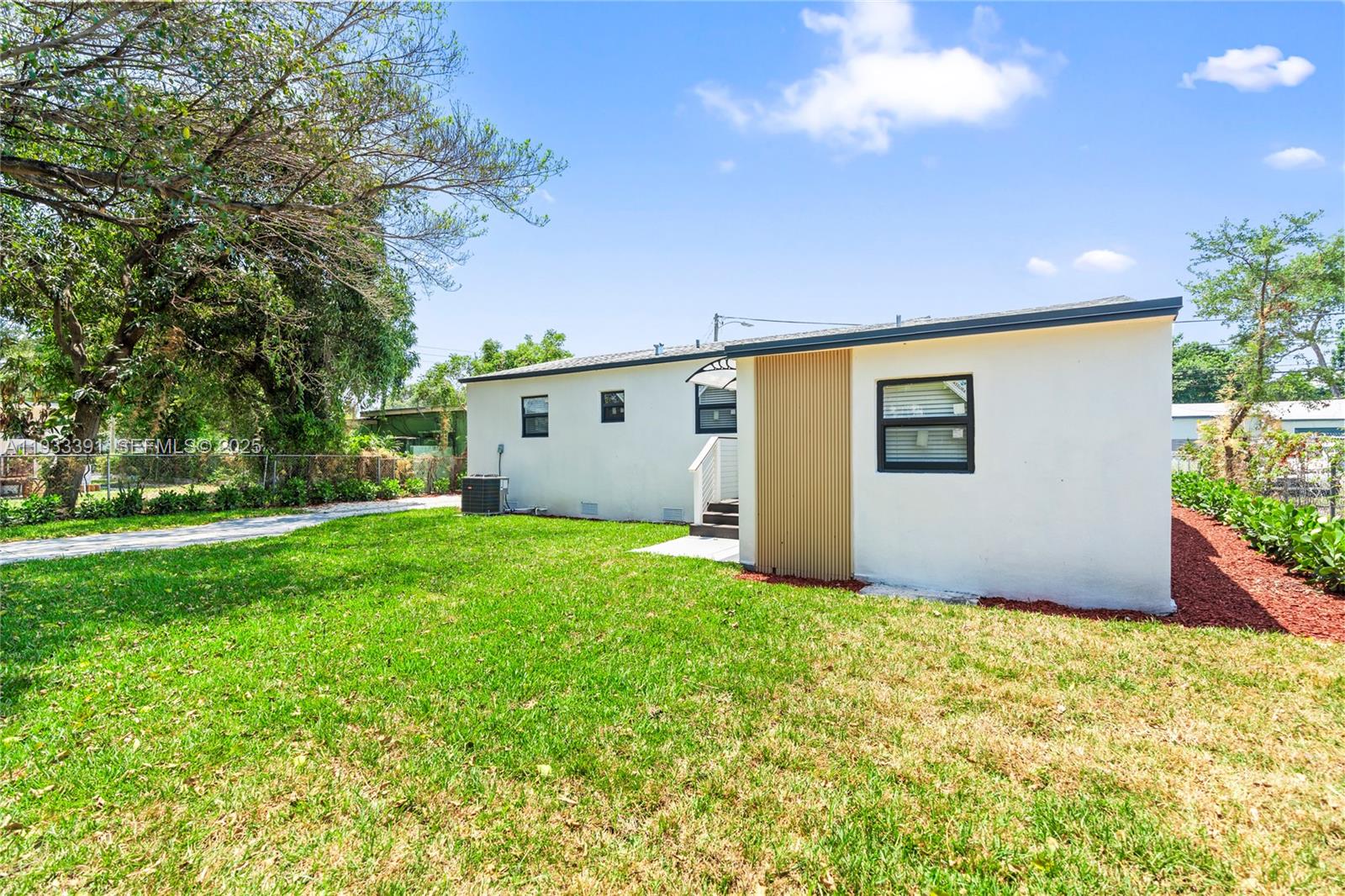 LIN HEIGHTS - Residential Lease