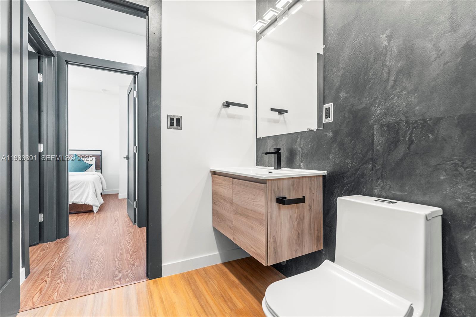 LIN HEIGHTS - Residential Lease